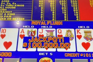 Cómo Conseguir un Royal Flush en Video Poker