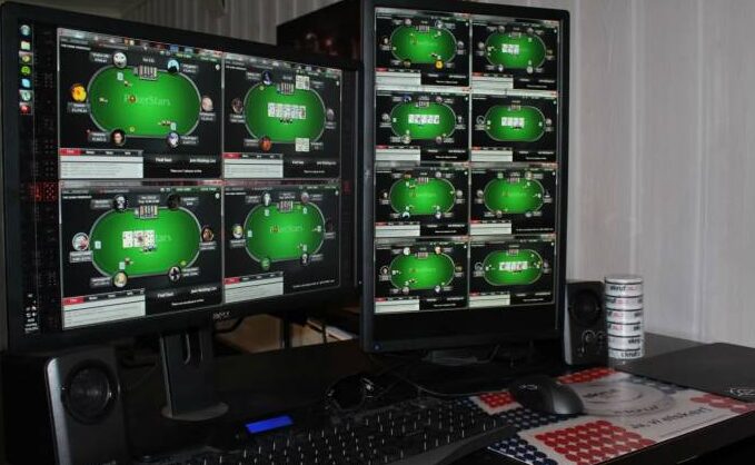 mejora tu juego de poker en solo un monitor como multitablear eficazmente